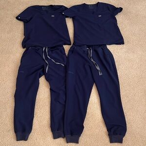 Women’s Fig scrub sets